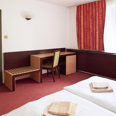 Hotel Echo Братислава Екстериор снимка