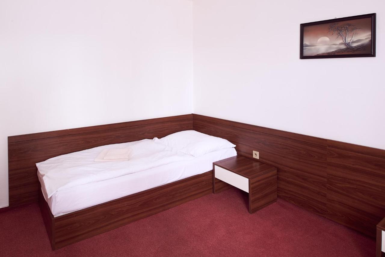 Hotel Echo Братислава Екстериор снимка